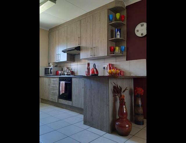 3 BEDROOM APARTMENT FOR SALE IN ELSPARK